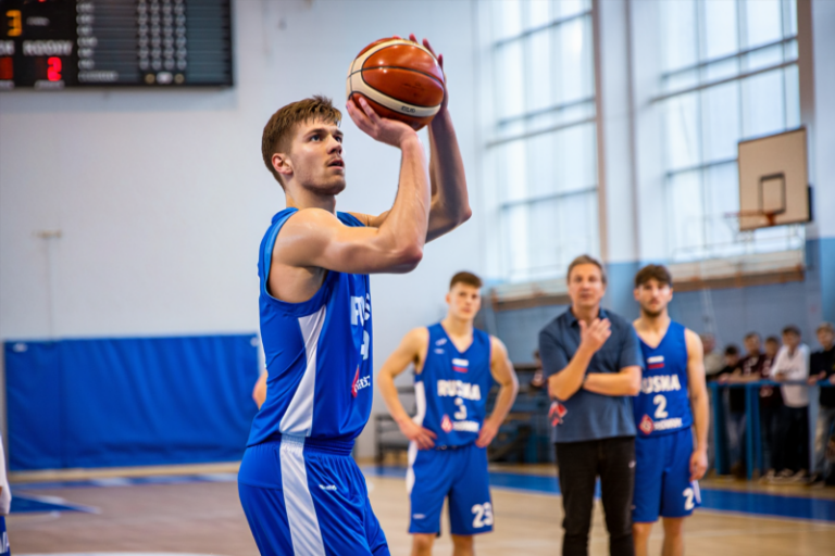 21f571884149ced4ad11346790355b08